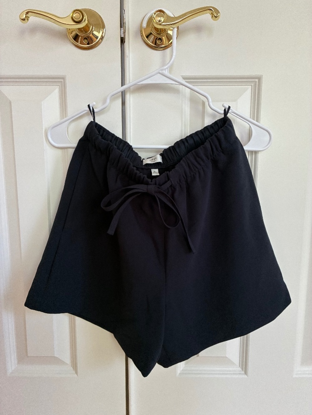 NWOT Aritzia Wilfred The Lodge - Mini Crepette shorts, size XS